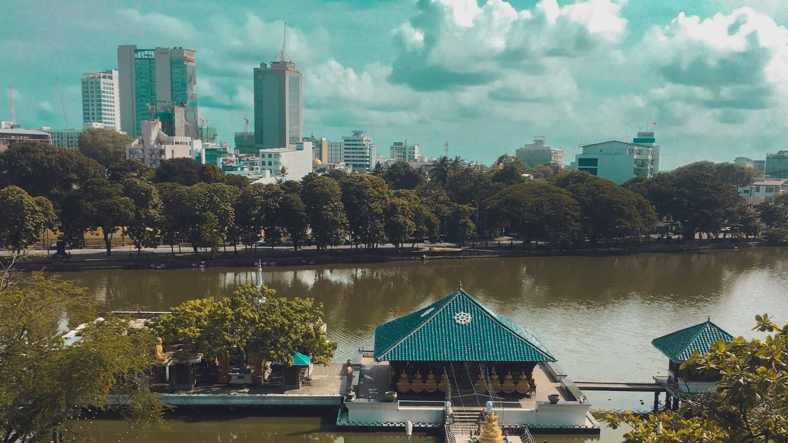 Colombo in One Day: What to See, Do & Eat